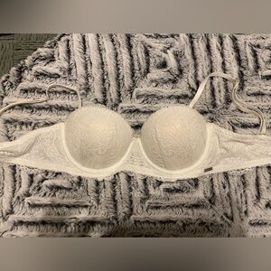 Gilly Hicks multi-way push up bra